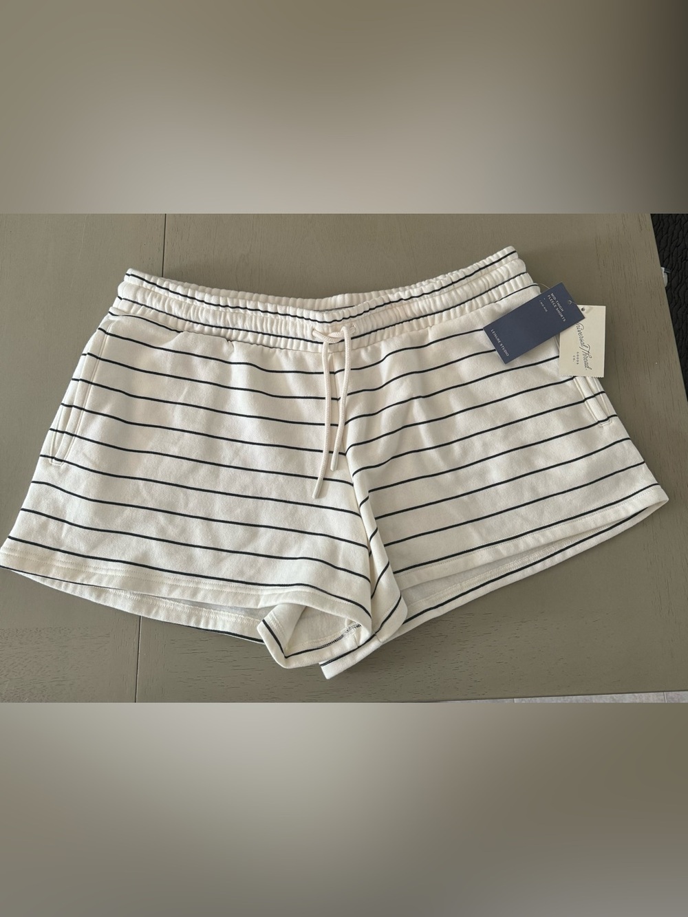 Universal Thread White Striped Mid Rise Fleece Drawstring Shorts